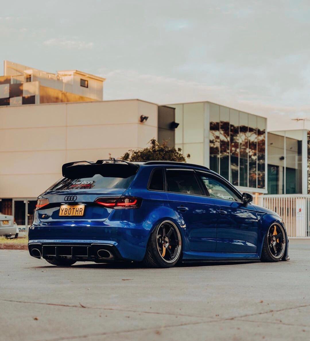 AIRBFT2's tweet photo. #airsuspension
#airbft 
#airride 
#airbftsuspension #airridesuspension 
#airsociety
#nullbar
#usdm
#airbags
#bagged
#bagriders
#baggeddaily
#battlegang
#violentclique
#stanced
#slammed
#lowered
#stancenation
奥迪RS3 https://t.co/DXWjvLk2b1