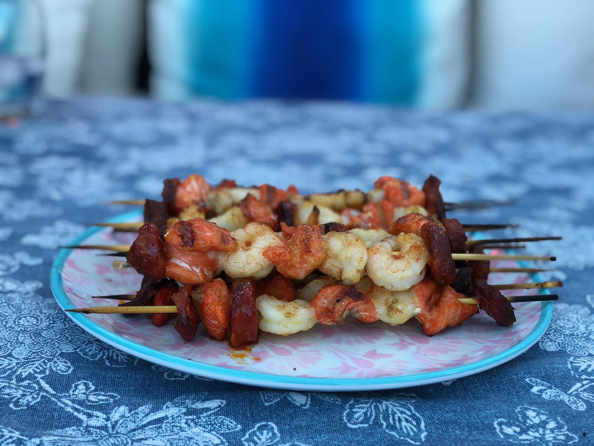 JerseyMedic's tweet photo. @rossandrossgift super fast delivery, really helpful team and awesome addition to our special occasion. If you only do one bbq dish this summer make a habanero and pineapple jam coated seafood kebab, friends are still raving about them! https://t.co/CFe0HqBbqM