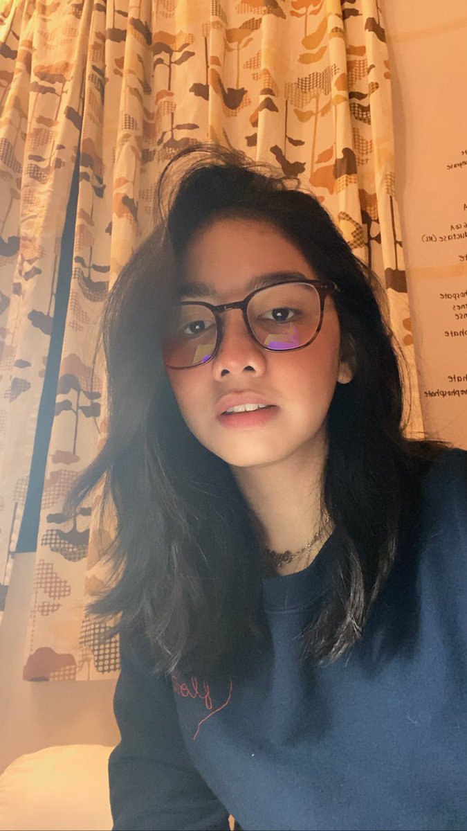 oyendfro's tweet photo. Learned how to cut my hair and I’ve layered dry cut it into this Jesus length #youtubetaughtme https://t.co/E2b0JKCvDL