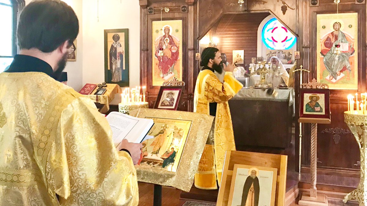 herman_alaska's tweet photo. Reader Aaron reads the Epistle while Fr.Dcn Joseph censes the icons. Fr. Felipe and #MetropolitanJonah look on from inside the #sanctuary and the #highplace. https://t.co/qCFEpcvdjL