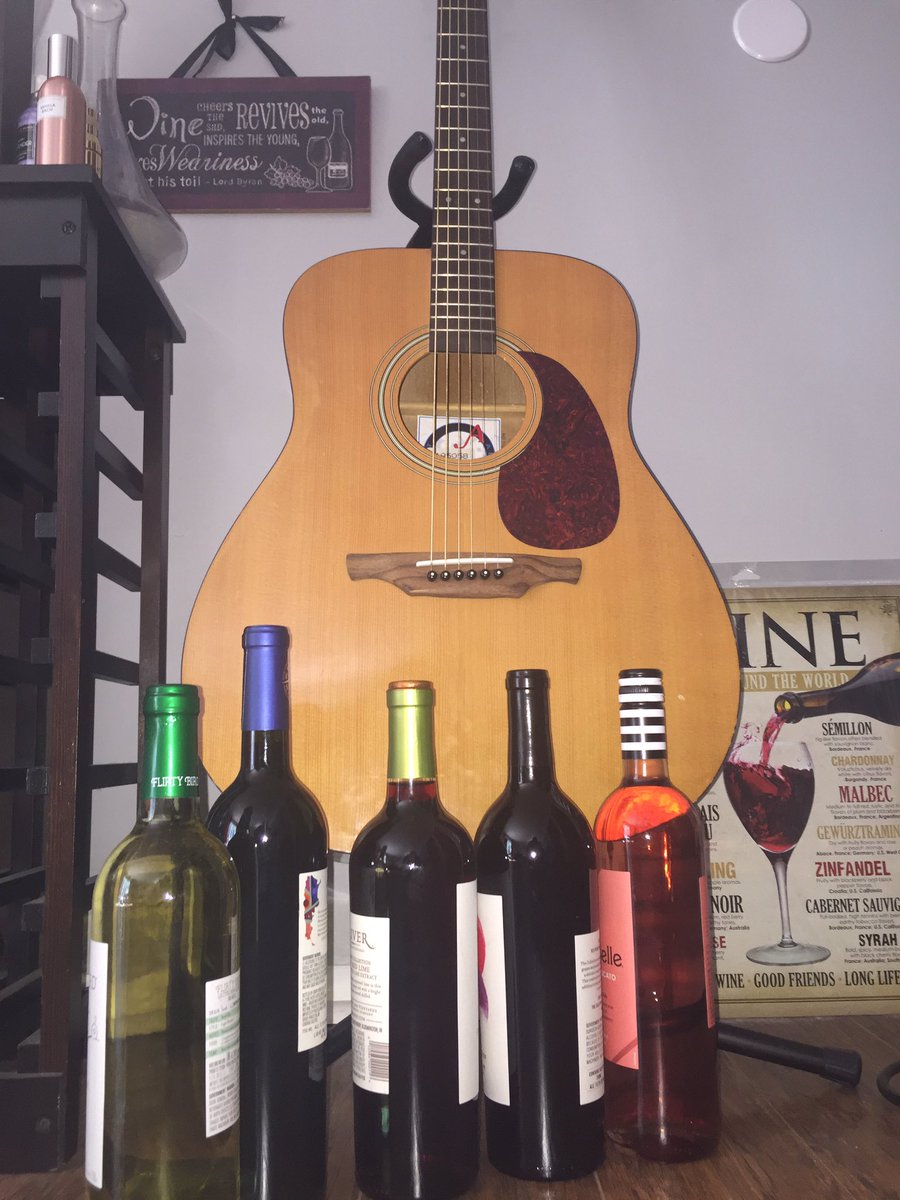 Wine56968274's tweet photo. #TacoTuesday
Trying to figure out which wine goes with my tacos this amazing day πππ #TheWinemaker
.
#WineOclock #Winelovers #Travel #Love #Winemaking #WineTasting #WineBusiness #WinePairing #Restaurant #Vacation https://t.co/eglyGZtyym