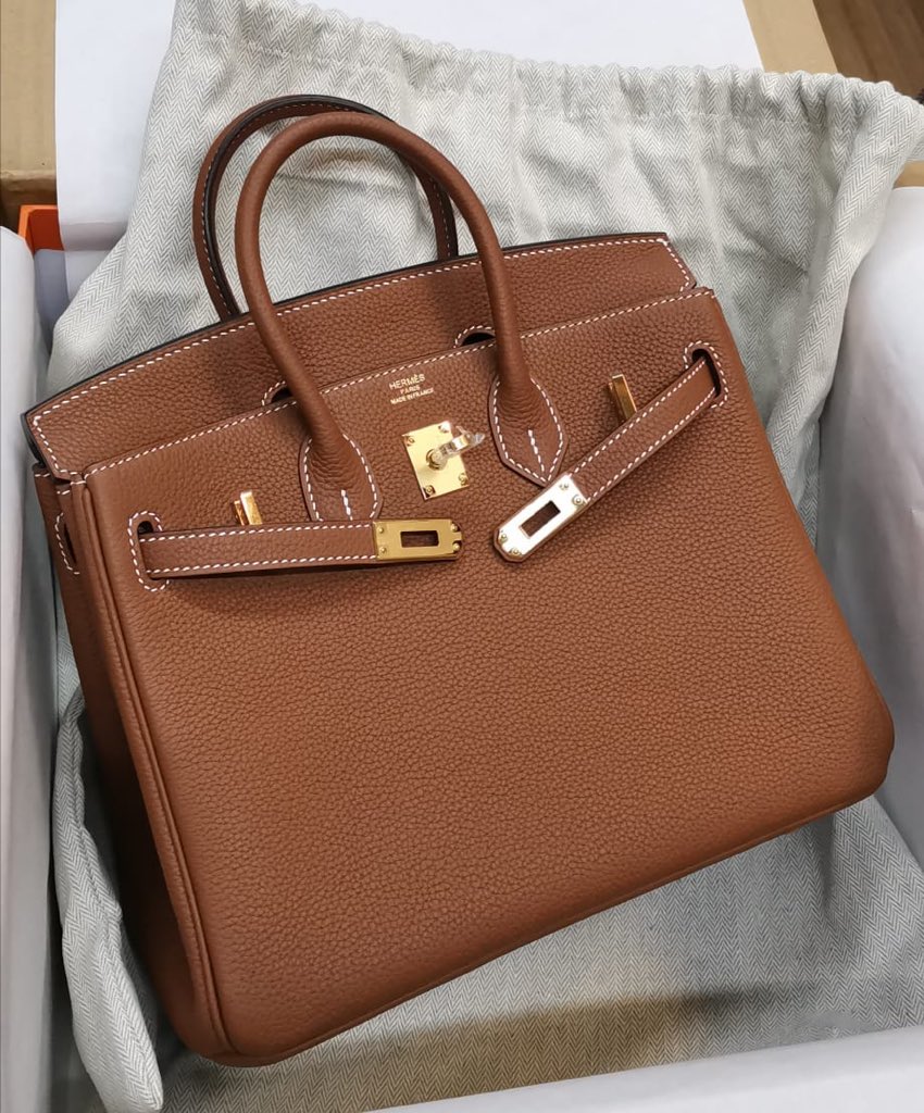 fashion.uae on X: Herme Birkin 25 Gold Tan Togo Leather (Materials are  from France) #hermesbirkin #fashionstyle #UAE For inquiry/order Whatsapp  +971501156215  / X