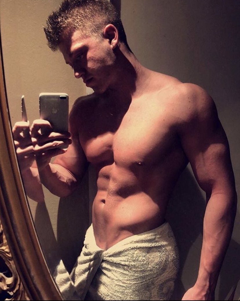 alphadev6's tweet image. Are you ready to serve your alpha?
#findom #cashmaster #paypig