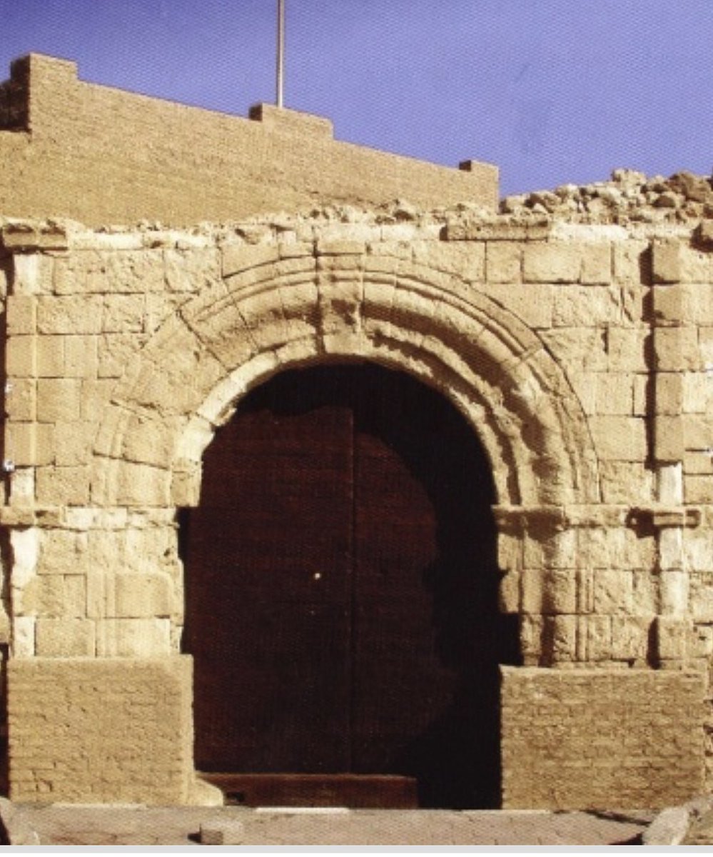 قلعة القصير
 قلعة تاريخية بنيت في العصر العثمانى بالطابية بالقرب من ساحل البحر الأحمر شيدها السلطان...