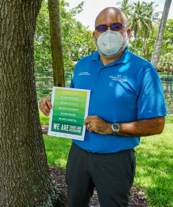 MiamiLakesNews's tweet photo. July is #ParkandRecreationMonth and weβre celebrating by highlighting all the great work of our staff and volunteers, today we thank Jose Orellana our Green Space Maintenance Superintendent for his effort to keep our Town #GrowingBeautifully π³! #WeAreParksAndRec #TOMLParksAndRec https://t.co/6Fr3tWPpek