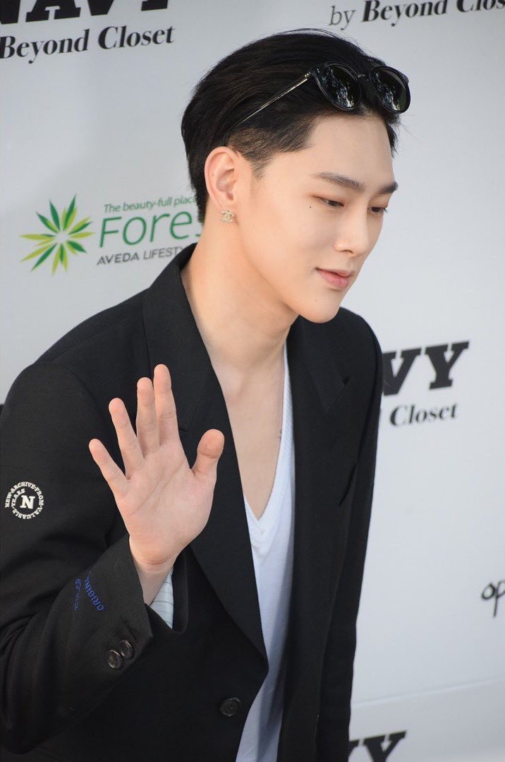บีนี่ควอนครับแม่ ᯅ̈ tweet media
