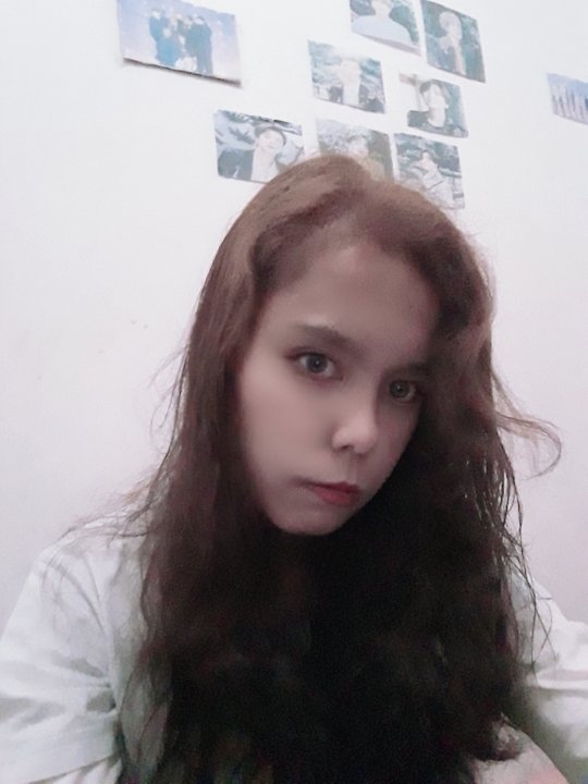 lestarimarpaun2's tweet photo. Hyyyyy...  malam ini datang hujan guys jadi jaringan saya pun lelet banget nih. 😂🤣😅 https://t.co/1g9qhHKcDw
