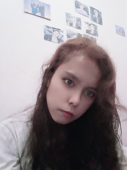 lestarimarpaun2's tweet photo. Hyyyyy...  malam ini datang hujan guys jadi jaringan saya pun lelet banget nih. 😂🤣😅 https://t.co/1g9qhHKcDw