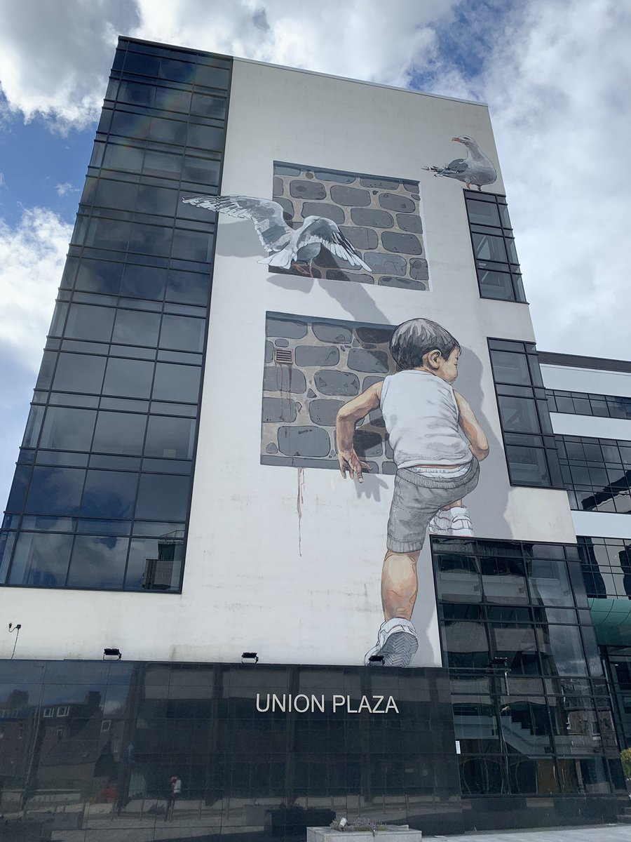redplanetphoto7's tweet photo. Nice to get back to Scotland for a well deserved rest and then back to working on becoming a wedding photographer 
#aberdeen #holiday #break #granitecity #scotland #murals #cityart https://t.co/VKu9Z1jBqH
