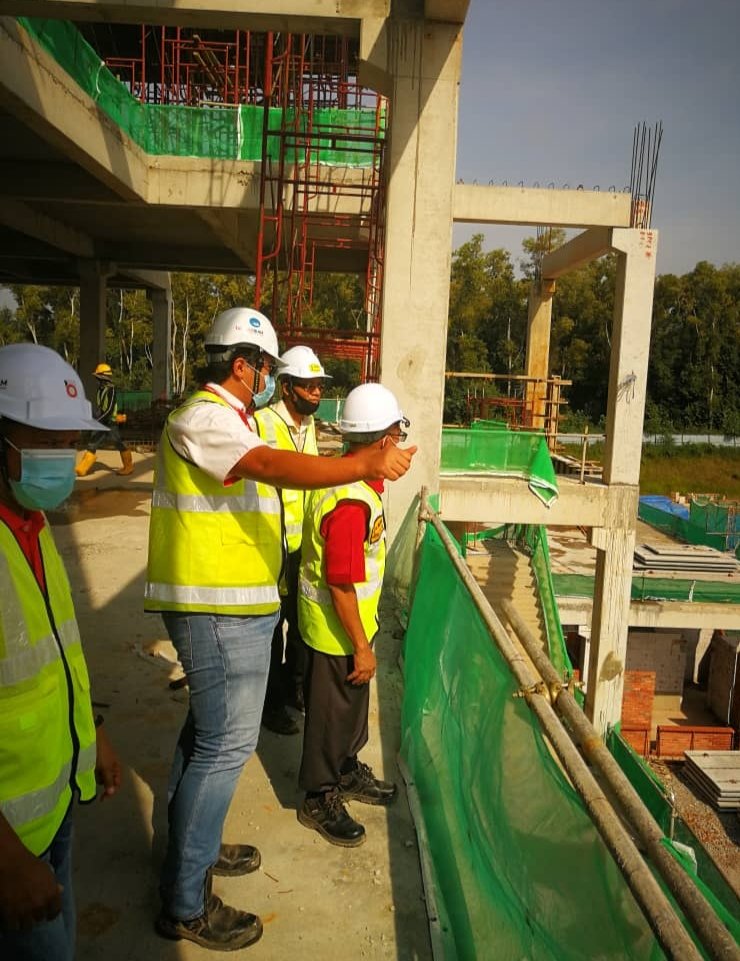 AswadMIsa's tweet photo. Lawatan pemantauan tapak oleh tuan Pengarah JKR Kedah dan seterusnya mempengerusikan mesyuarat tapak hospital Pendang kali ke 22.
@jkr_kedah
@JKRMalaysia
@AzizanAR4
@HjIbrahim383
@Zulakmal8 https://t.co/1L8an41kUZ