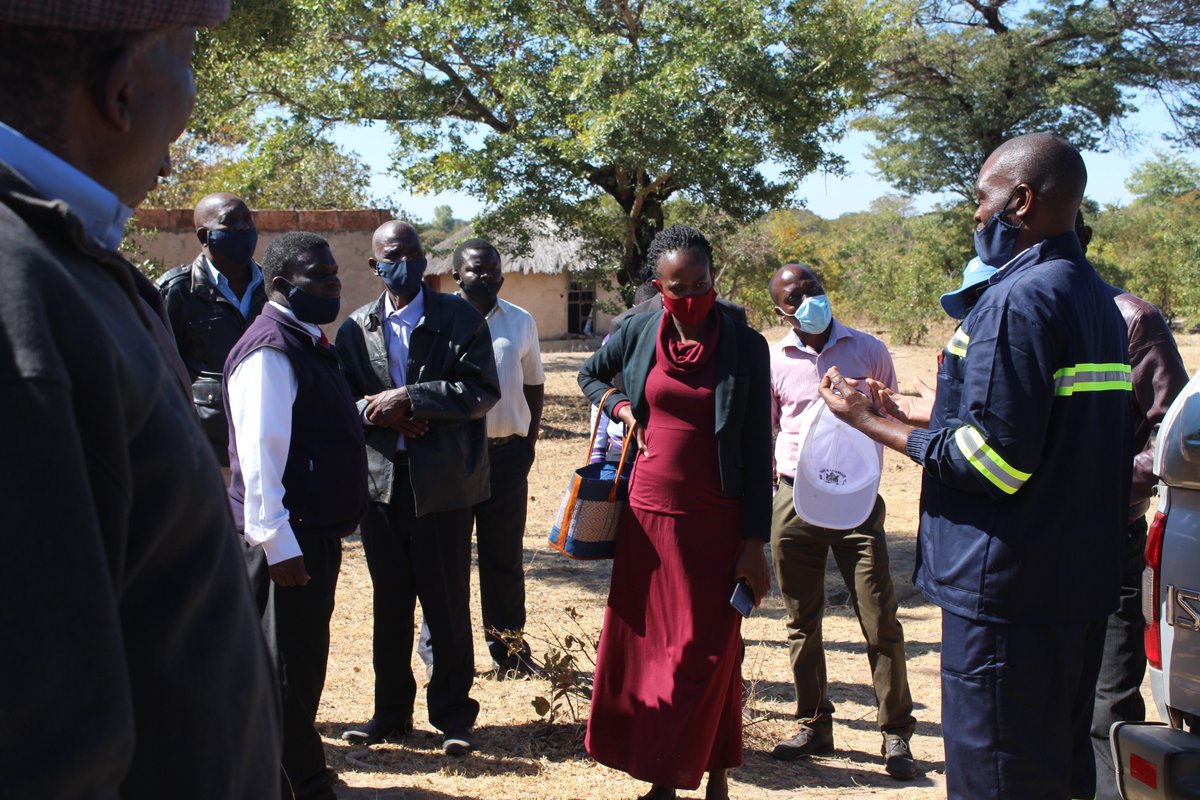 CCMTZimbabwe's tweet photo. The exercise which is being carried out by Gokwe Town Council is part of the action plan on Development Induced Displacements meant to minimize conflicts that emanate from the urbanization process #DevelopmentInducedDisplacements #DevelopmentProjects #DIDs https://t.co/3nmpJvdsv4