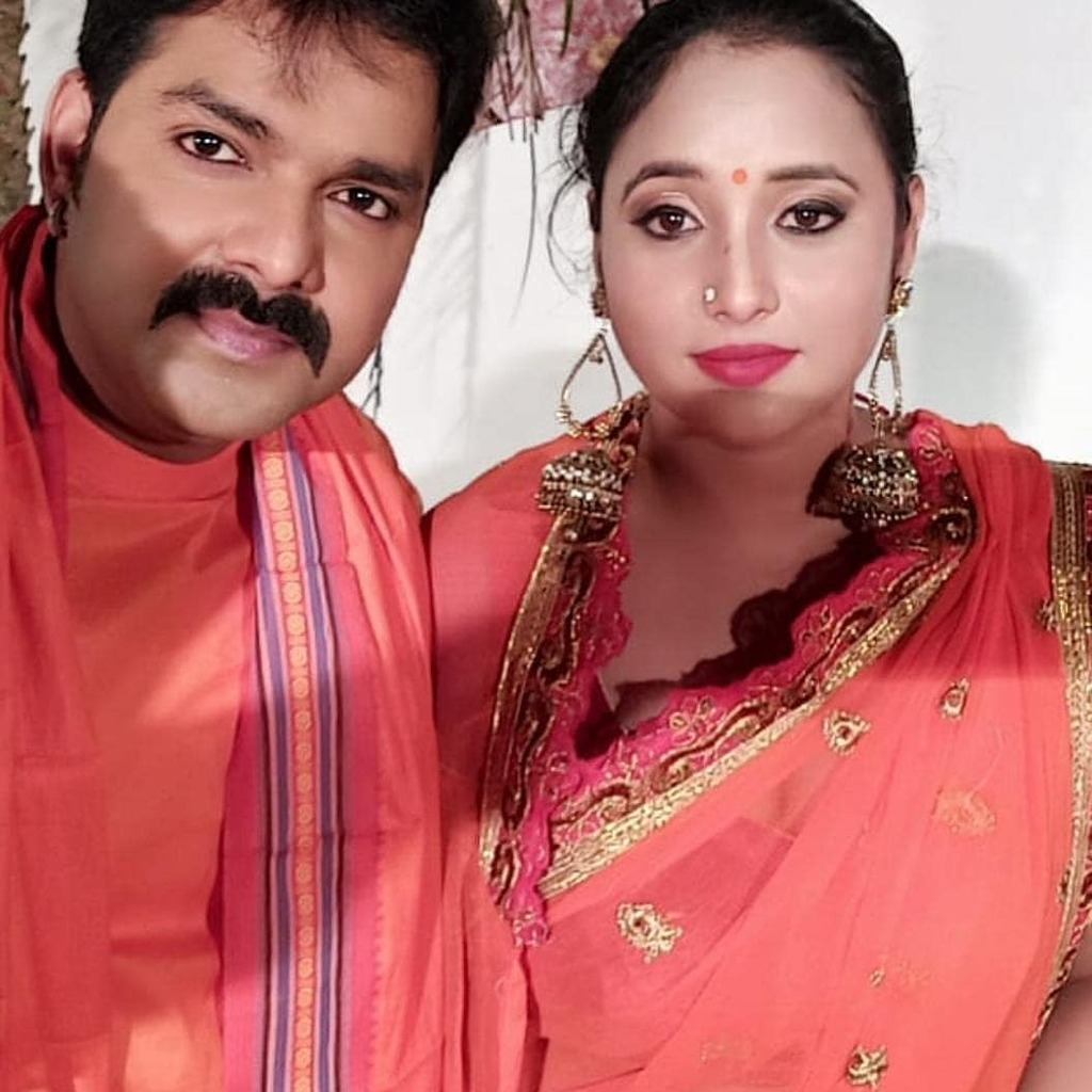 bhojpuryadhamal's tweet image. Kaisi lagti hai aapko ye jori? ❤️❤️ Follow @bhojpuriyadhamaaal @bhojpuriyadhamaaal @bhojpuriyadhamaaal
.
.
.
.
.
.
.
..

.
.
.
.
#pawansingh999 #pawansinghstatus #pawansinghofficialfanclub #pawanshinghaksharasingh #pawansingh2 #pawansinghhitsong #pawansingh_official_fanclub …