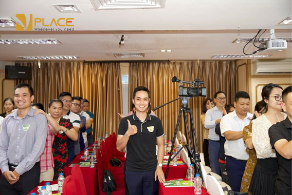 VplaceHa's tweet photo. VPLACE thật vinh dự khi được đơn vị NAC lựa chọn để tổ chức chương trình 'SEO' bất động sản. https://t.co/bP5268vqQH