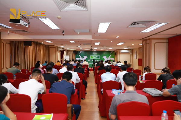 VplaceHa's tweet photo. VPLACE thật vinh dự khi được đơn vị NAC lựa chọn để tổ chức chương trình 'SEO' bất động sản. https://t.co/bP5268vqQH
