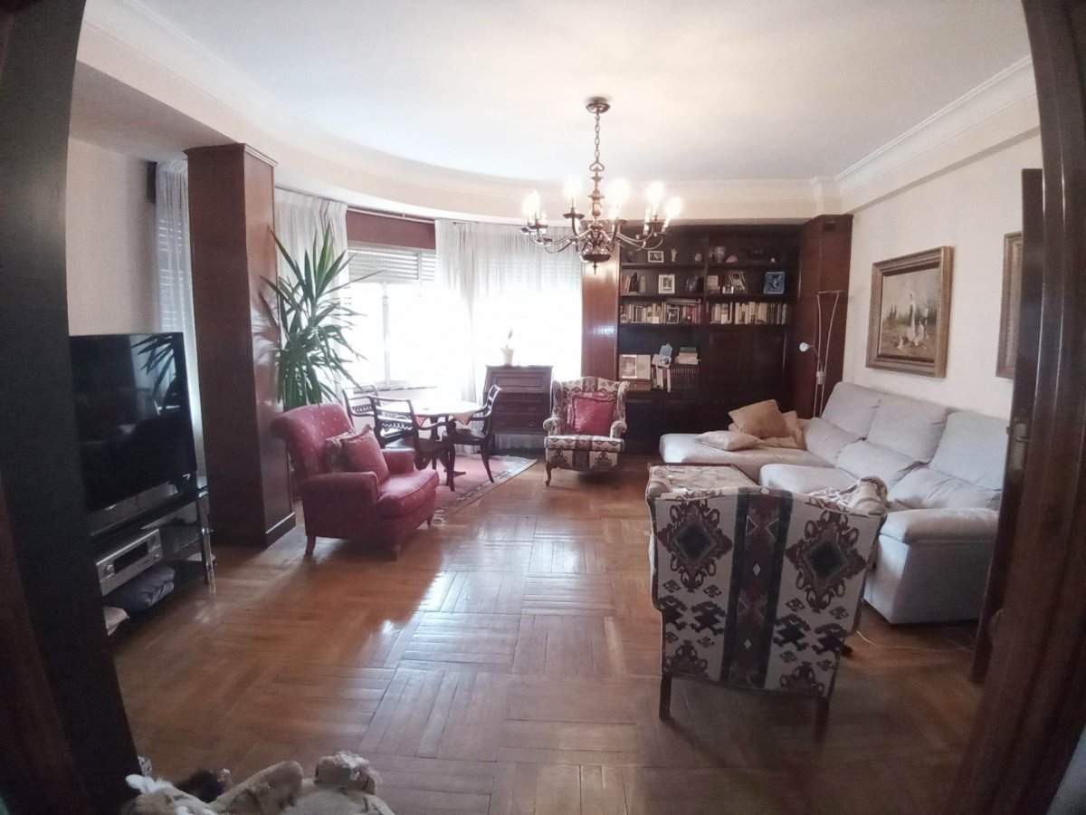 ibarrio's tweet photo. #Piso en #Venta en una de las mejores ubicaciones de #Santander
Precio: 600.000€

Ubicado en la Calle Juan de Herrera
Superficie: 250m2

5🛏3🛁
Ascensor+Terraza+Calefacción

#InmobiliariaBarrio
☎️ 942 042 282

https://t.co/Kqbsw8RP0H  

#Cantabria #Realestate #Casas #Pisos https://t.co/5GgOd2S2vk