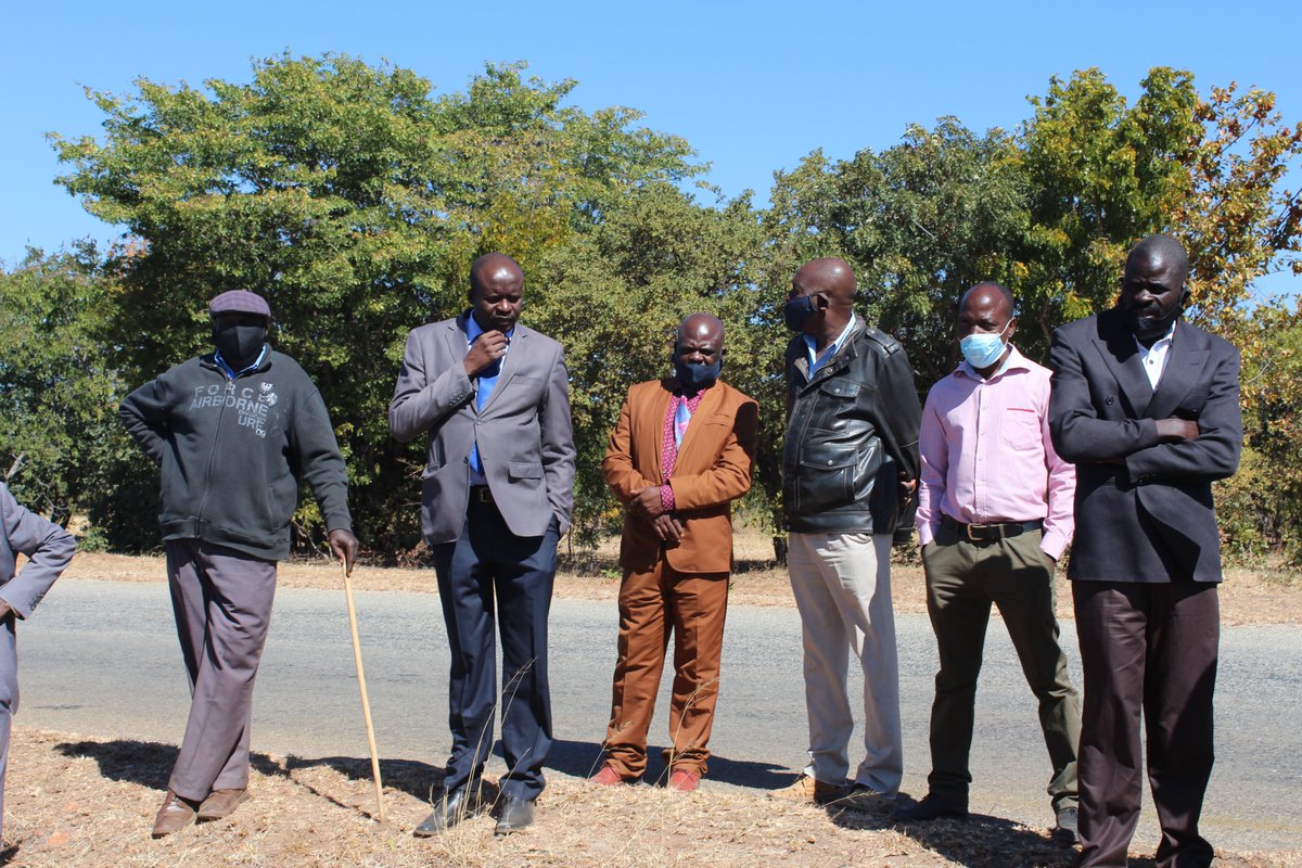 CCMTZimbabwe's tweet photo. Councillors and village heads in Gokwe South RDC and Gokwe Town Council have emphasized on the need to interpret boundaries and define wards for Councillors and Village Heads to know their areas of jurisdiction #DevelopmentInducedDisplacements #DevelopmentProjects #DIDs https://t.co/C9VWLKVKGi