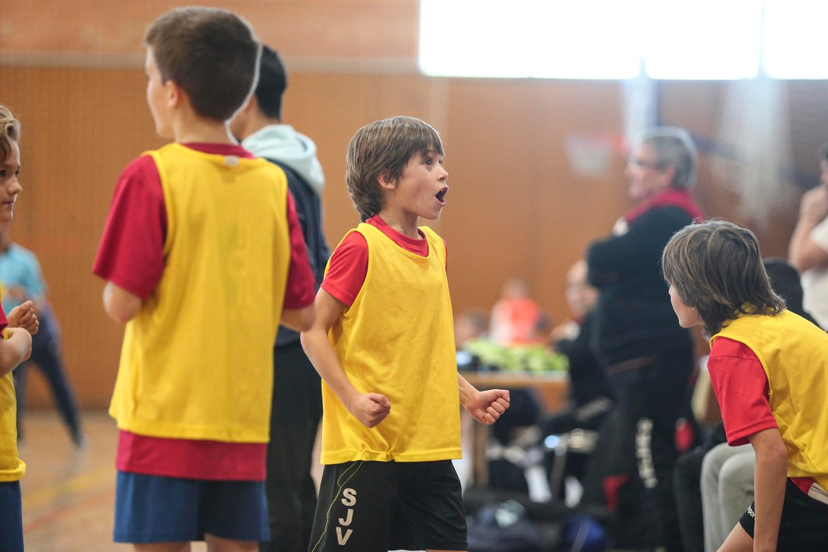 FCF_CAT's tweet photo. โ ๏ธ๐ Els primers calendaris de futbol sala per a la temporada 2020-2021
๐ https://t.co/jdynUtyiiY
#LCFS #CalendarisLCFS https://t.co/StNl20qg9b