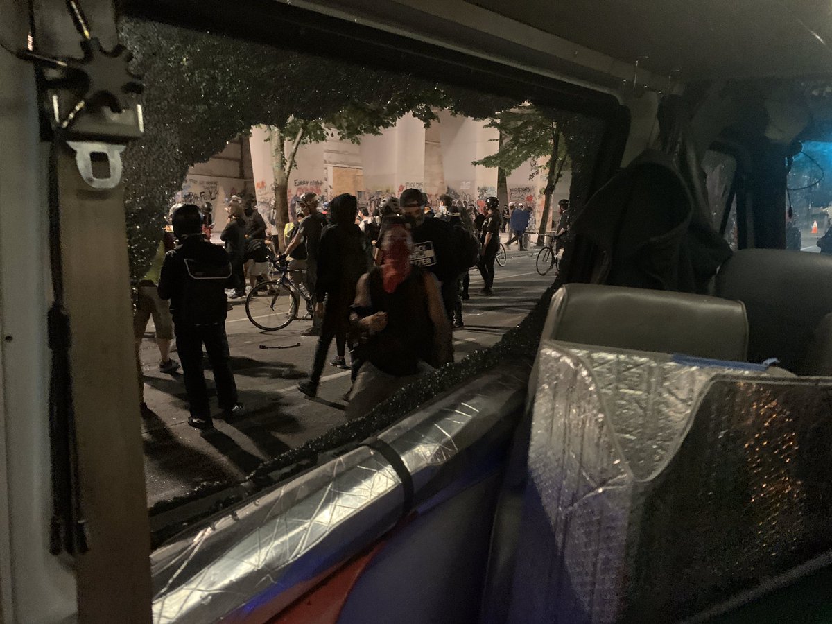 truerebelnet's tweet photo. What Feds did to our friend’s Bernie Van. Unreal. https://t.co/YvAoADj3k7