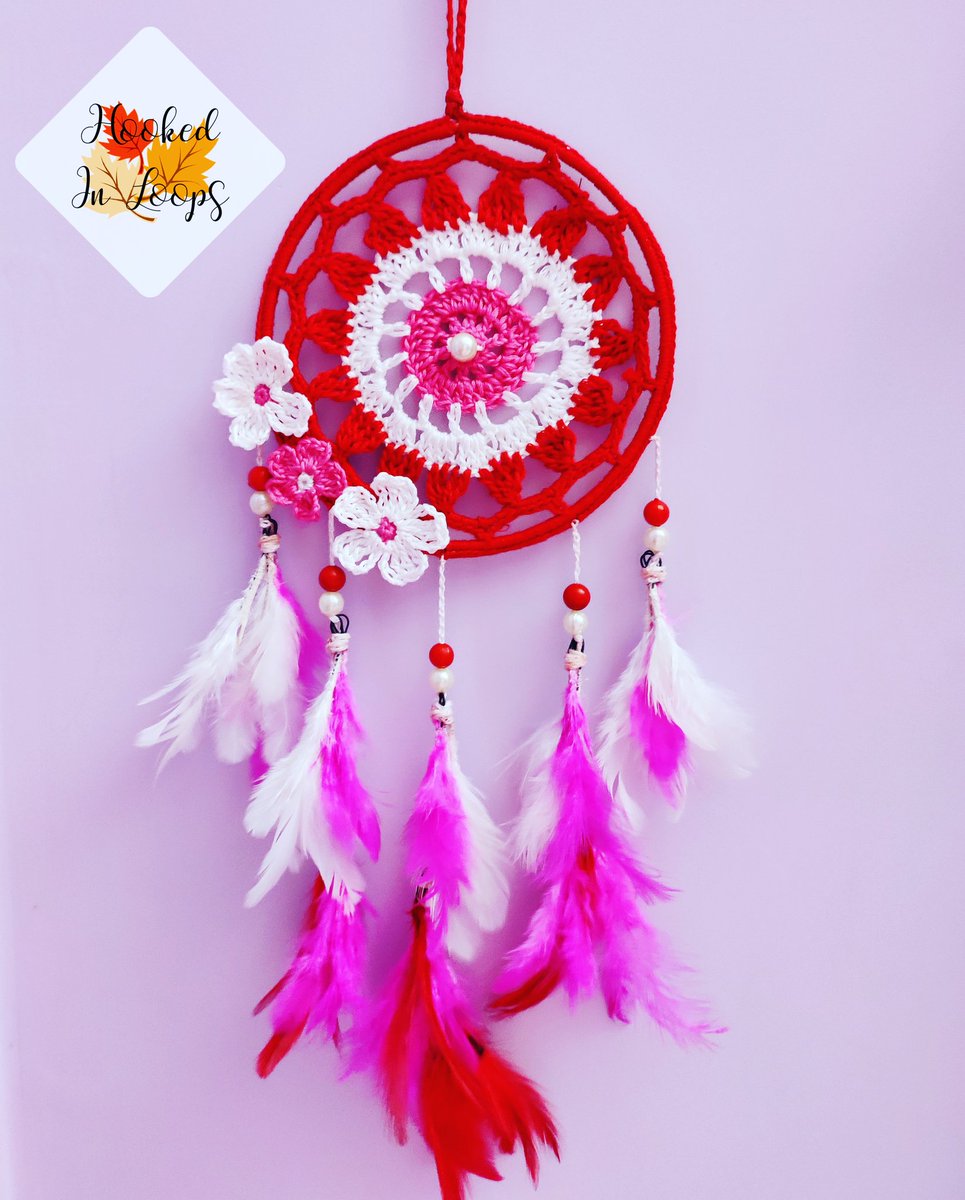 HookedLoops's tweet photo. hi this is my own creation.. crochet is my love, passion, hobby and now a profession too

#crochetdreamcatcher #crochetmandalas
#crochet #crocheting #crochetinspiration #crochetdesign #crochetlovers #crochetart #crochetaddicted #crocheters #crochetdesigner https://t.co/6dKJbwbft6