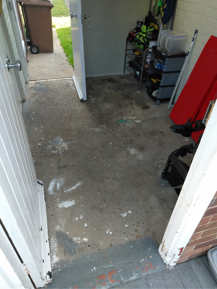SocialMediaHan2's tweet photo. #handyman floor to latex this coming weekend #DIY follow us if you need handyman jobs doing we are here to help https://t.co/FBv6BQ0LoU