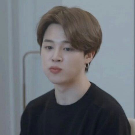 jisoo_minnie's tweet photo. esta personita hermosa no merece odio😐,lo que el necesita es amor el nesesita saber que army nunca lo dejara solo💜#jiminprince el necesita de nuestra ayuda para que se deje de difundir el odio que tiene otras personas hacia a el😟 https://t.co/u5EXzSwZaJ