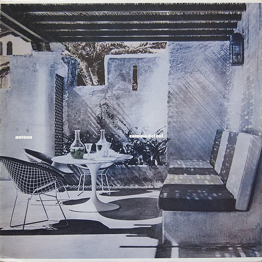 PhonographeCorp's tweet photo. Icône underground des 80's, elle a croisé la route de Catherine Ringer, Throbbing Ghistle et plus encore : la synth-pop ensoleillée d'Isabelle Antena a traversé le temps, jusqu'à ce que @numerogroup puis @discomatin rééditent ses disques. Rencontre. 

https://t.co/BIzThjeuYw https://t.co/CBJLaLib7K