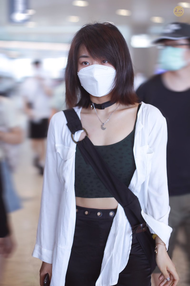 wk940910's tweet photo. #王柯
【0721   王柯上海虹桥机场图】
私服好看～

图🈲去水印🈲二改🈲商用 https://t.co/01D9kfyEbH