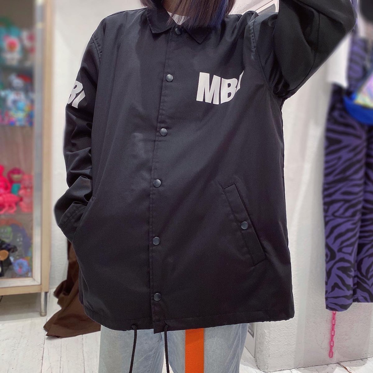 land_osaka's tweet photo. 【MBI PATROL JACKET】
color:クロ×イエローPT/クロ×シロPT
size:M/L.
#milkboy
#landbymilkboy
#mbi
#fbi
#outer
#jacket
#2020spring
#umeda
#umedaest https://t.co/7Dj2lNcRUL