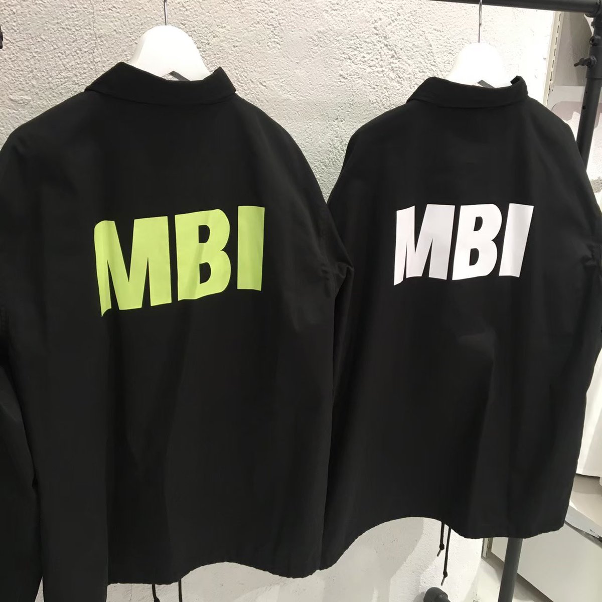 land_osaka's tweet photo. 【MBI PATROL JACKET】
color:クロ×イエローPT/クロ×シロPT
size:M/L.
#milkboy
#landbymilkboy
#mbi
#fbi
#outer
#jacket
#2020spring
#umeda
#umedaest https://t.co/7Dj2lNcRUL