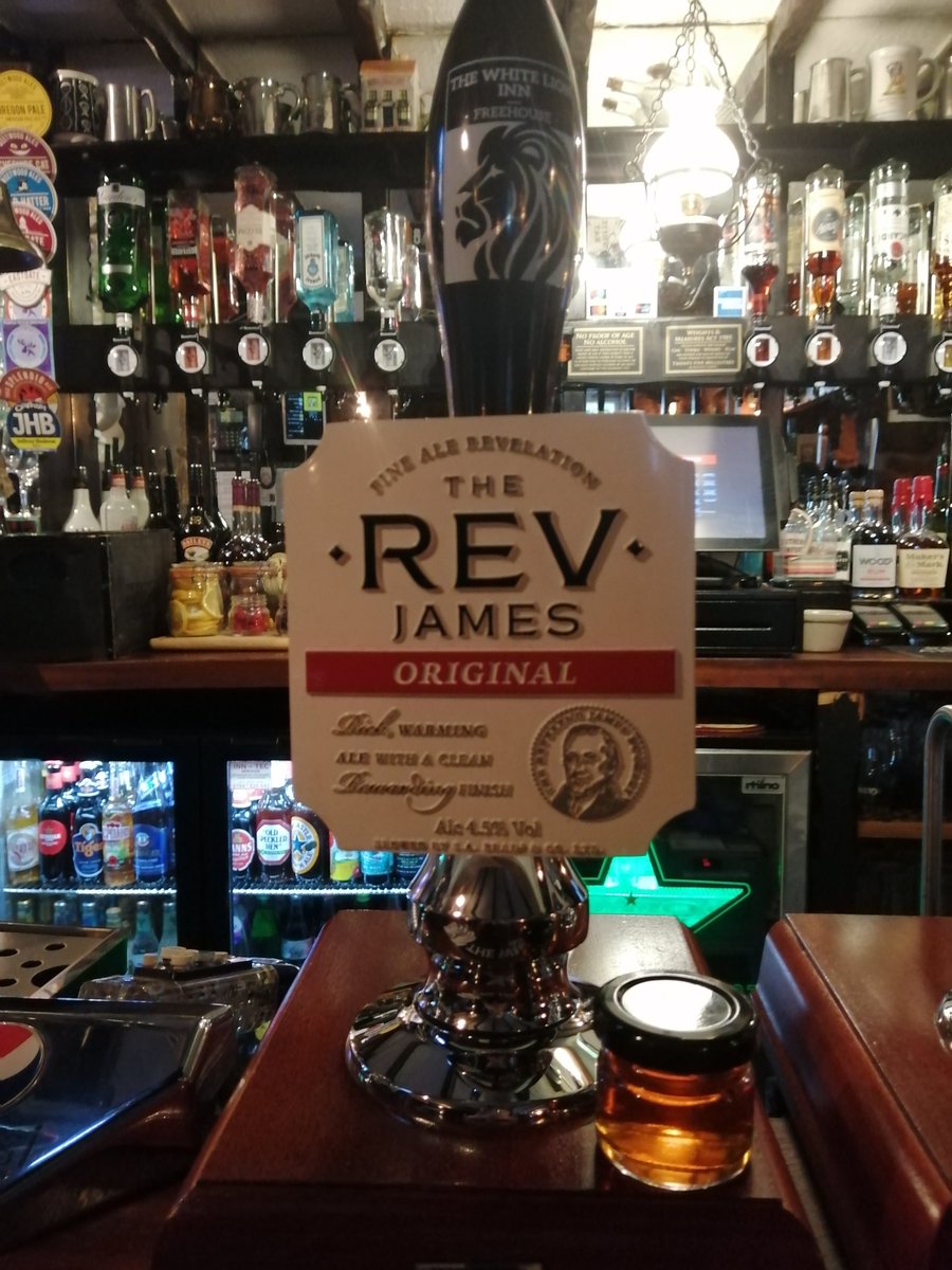 whitelioninnwk's tweet photo. We're open 3-10pm today. Rev James is back on the pumps! See you soon 🍻🦁 #westkirby #wirralpubs #local #realale #cask #wonderfulwestkirby #revjames #beergarden #mimu https://t.co/iQrZRi9cTE