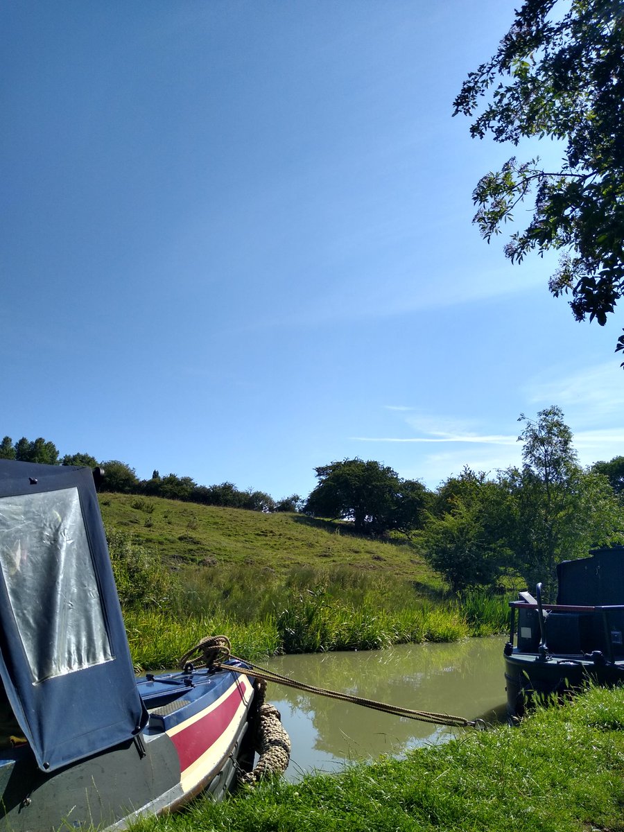 Met another boatie family last night with kids same age as Bobby.

I've been talked into staying another night here in Napton so they can enjoy getting to know each other a little longer.

They played Perfection. Anyone remember that anxiety inducing game from our childhoods?