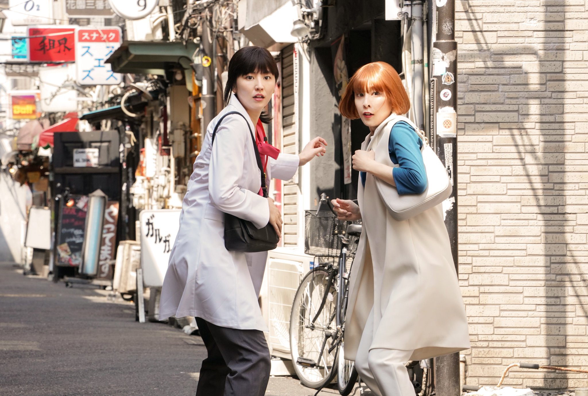 公式 コンフィデンスマンjp コンフィデンスマン辞典 す スタア 演 竹内結子 ダー子 の敬愛する 美しき詐欺師 プリンセス編 では ダー子と仲たがいしてしまう 公式 コンフィデンスマンjp コンフィデンスマン辞典 す スタア 演 竹内結子 ダー子 の敬愛する 美しき詐欺師 プリンセス編 では ダー子と仲たがいしてしまう