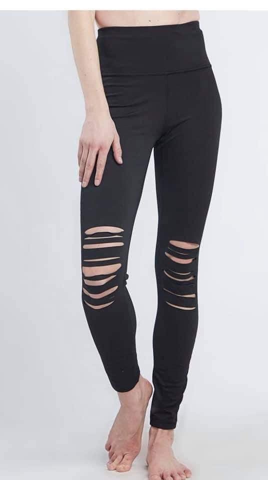 shamazing9's tweet photo. I couldn't wait to share this with all of you!!! 

I’m so excited to be opening up my own online athletic boutique and I love these pieces - which piece is your favorite? 

PS:  It is for all shapes and sizes 👏🏼👏🏼👏🏼 https://t.co/ep1yWEZmv0