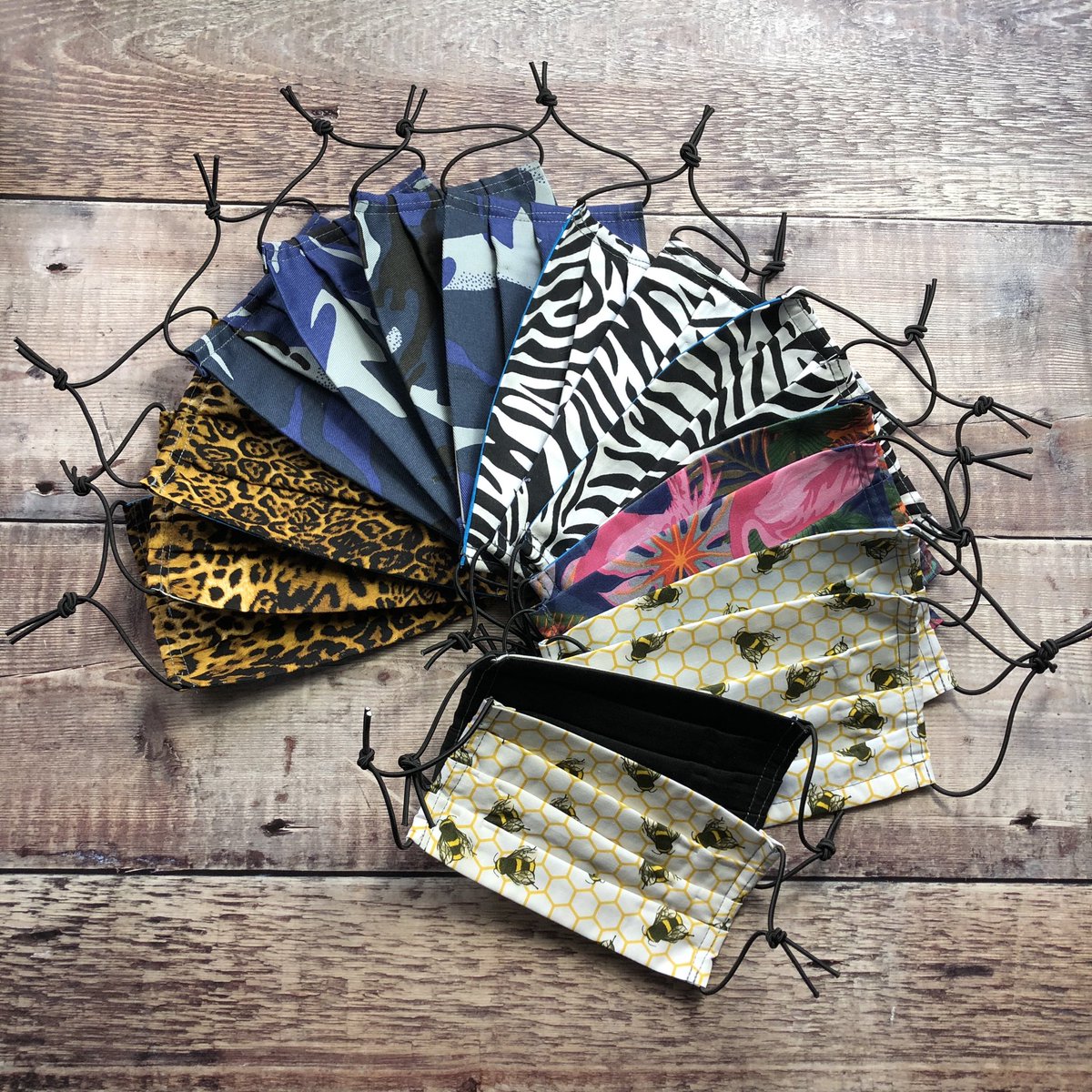 weecog's tweet image. A custom made frame bag for @TrekBikes X-Calibur and saddle bag bundle with gel pocket... and yet more face masks weecog.co.uk #STpremier #mtb #mountainbiking #cycling #facemasks