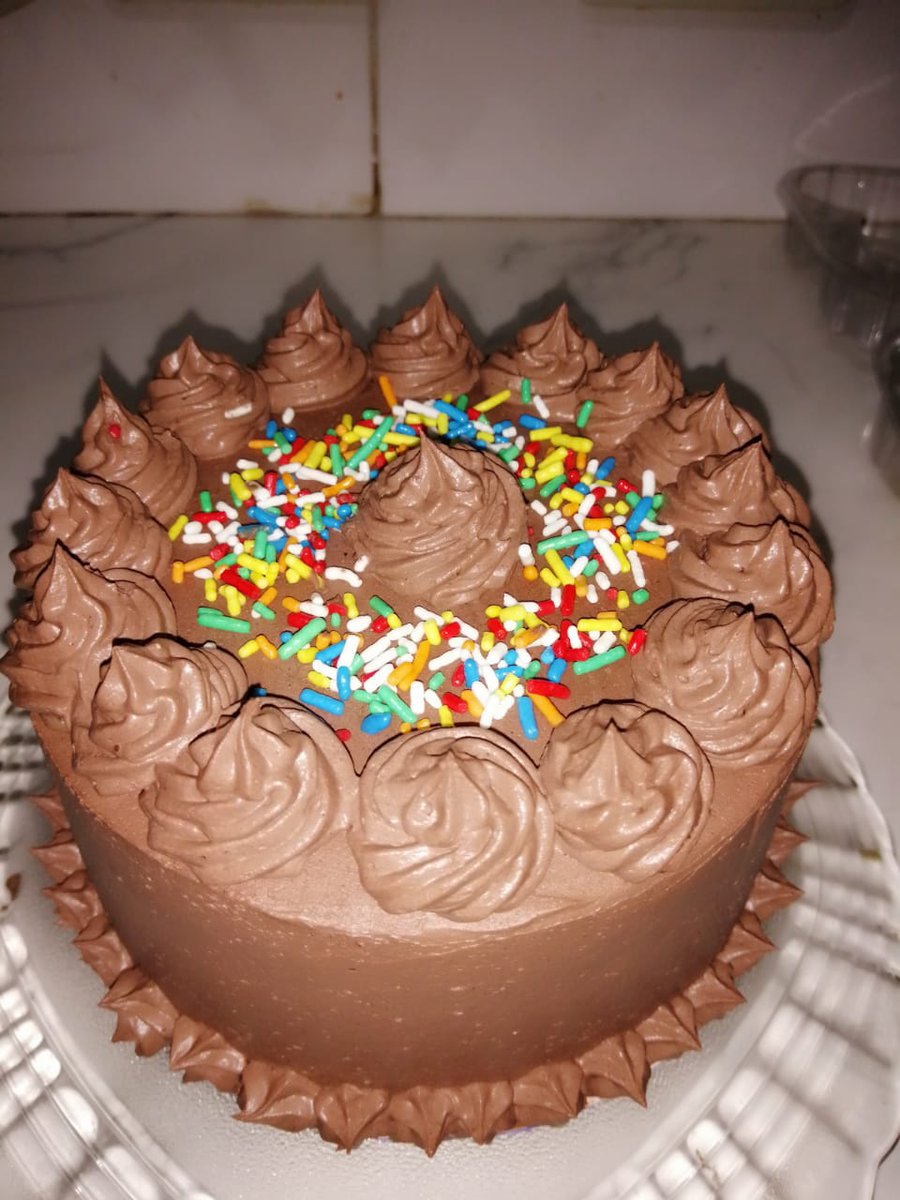 Lourdesbael's tweet photo. Para que mi Mini Torta sea lo 1ro que vean al Despertar😍
Las hice con muchísima ilusión y aún no vendí ni uno🥺
Pido un RT por favor🙏
Alguien necesitará endulzar su día🥧.
Somos de #pizzeriacandela
Hacemos entrega a domicilio
https://t.co/BVwS2bdNCG
Que tengan un hermoso día https://t.co/5Q8nX19cpw