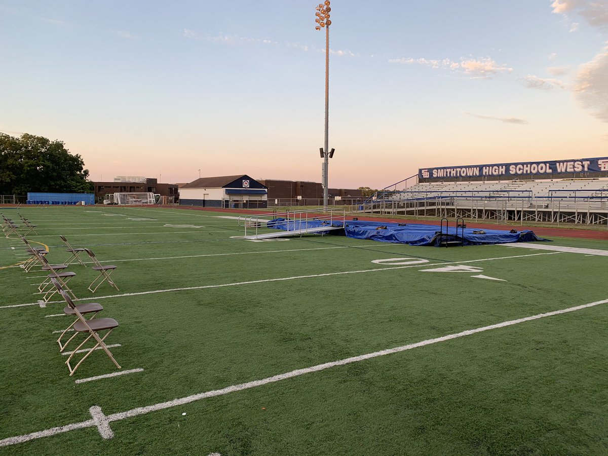 SCSD_HSW's tweet photo. Good morning! Although it might be warm and steamy, today is Going to be a GREAT day 1 of celebration for the #ClassOf2020 #SmithtownPride https://t.co/4kXznCFzmg