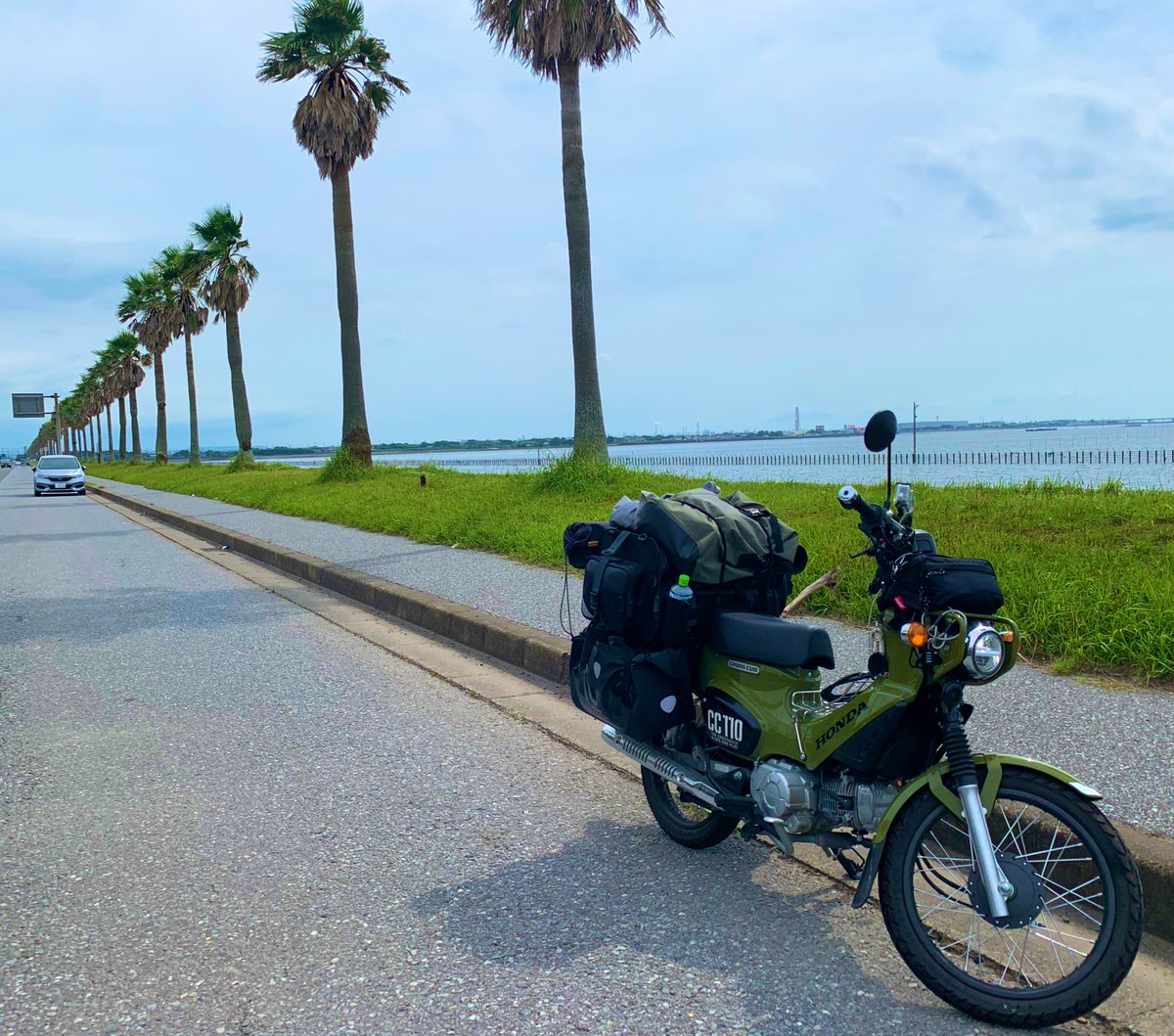 Out_Do0r's tweet photo. #1日の終わり 

◼︎40日目

今日��埼玉県川口��のホテル泊🏠

主に千葉県の海岸沿いを走りました！

千葉では燈籠坂大師の切通しトンネル、袖ケ浦海浜公園等へ。良い眺めです🤳

お昼は教えて頂いたばんやへ行き、ミックスフライ定食を食べました。うまかった！🐟

走行距離:今日???km（計????km） https://t.co/LpLoUA3v9i