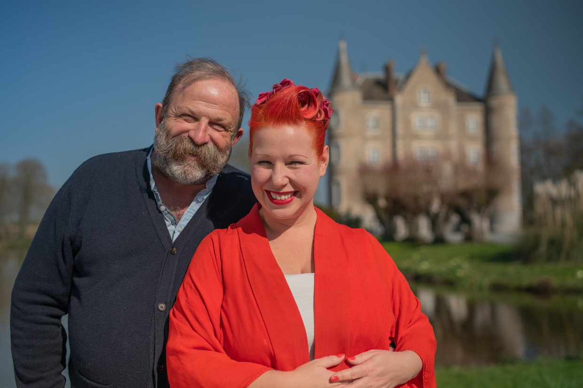 homes_antiques's tweet photo. We chat to the stars of #EscapetotheChateau about their lockdown projects! https://t.co/BiZsqAOm4s https://t.co/TmjDcUobTa