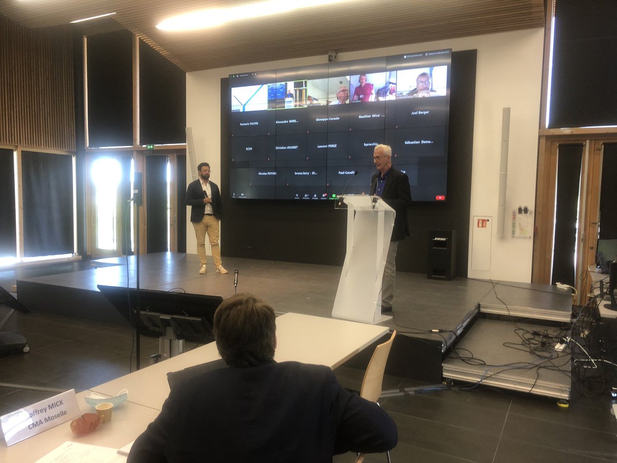 HGC2IME's tweet photo. Forte mobilisation sur les enjeux de la souveraineté numérique 🇫🇷 autour @Arno PONS, Délégué Général du Think Tank DIGITAL NEW DEAL FOUNDATION et de Didier AIT, fondateur @IAPraxis #Rebond industriel des Entreprises et des Territoires @AnneDeMetz @MetzMetropole  @KuhnIsabelle https://t.co/XGBW1ijuRh