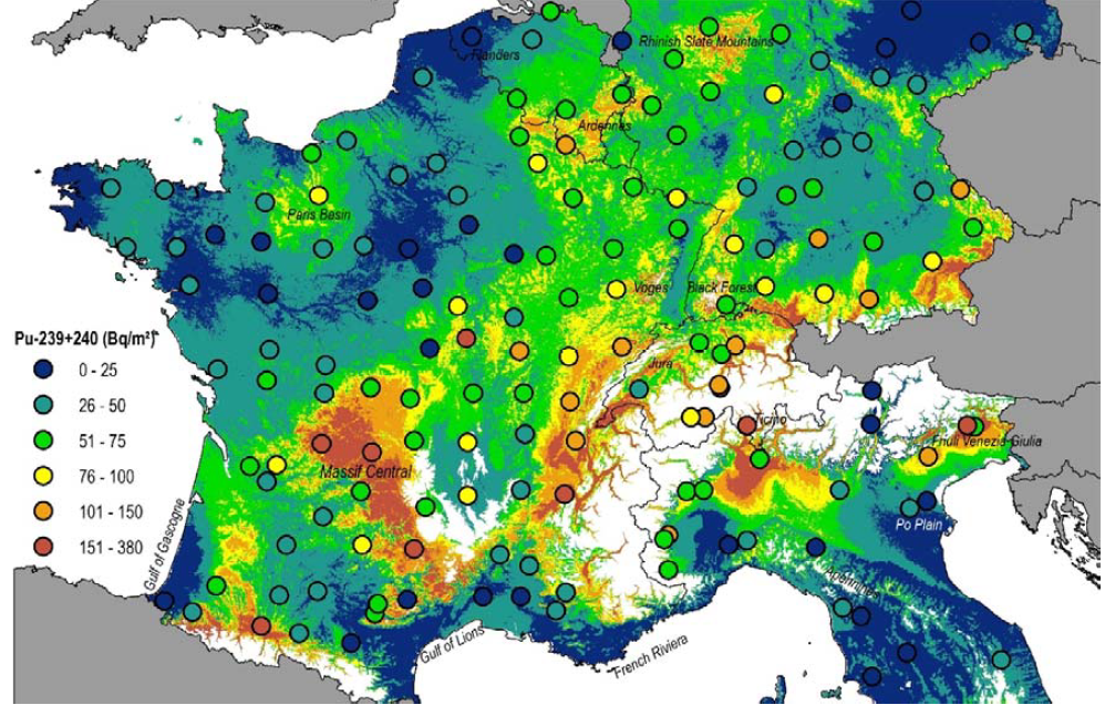 Global nuclear weapons test and the Chernobyl accident released radionuclides ☢️into the environment, in small amounts today, but measurable. New measurements make it possible to evaluate global fallout patterns &amp; study soil erosion. Maps &amp; data in ESDAC🌍 disq.us/t/3qffhi0