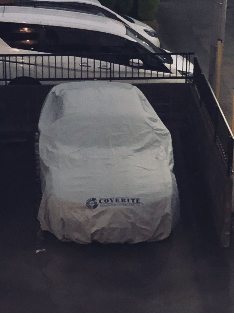aquaforce2695's tweet photo. カバーが届いたのでとりあえずつけてみたけど、最初の印象はとにかくデカい…コツさえ掴めばスムーズに出来るらしいけど、夏はしんどいぞ😳
一応、形にはなったでしょうか。。。 https://t.co/qHUINAH7NX