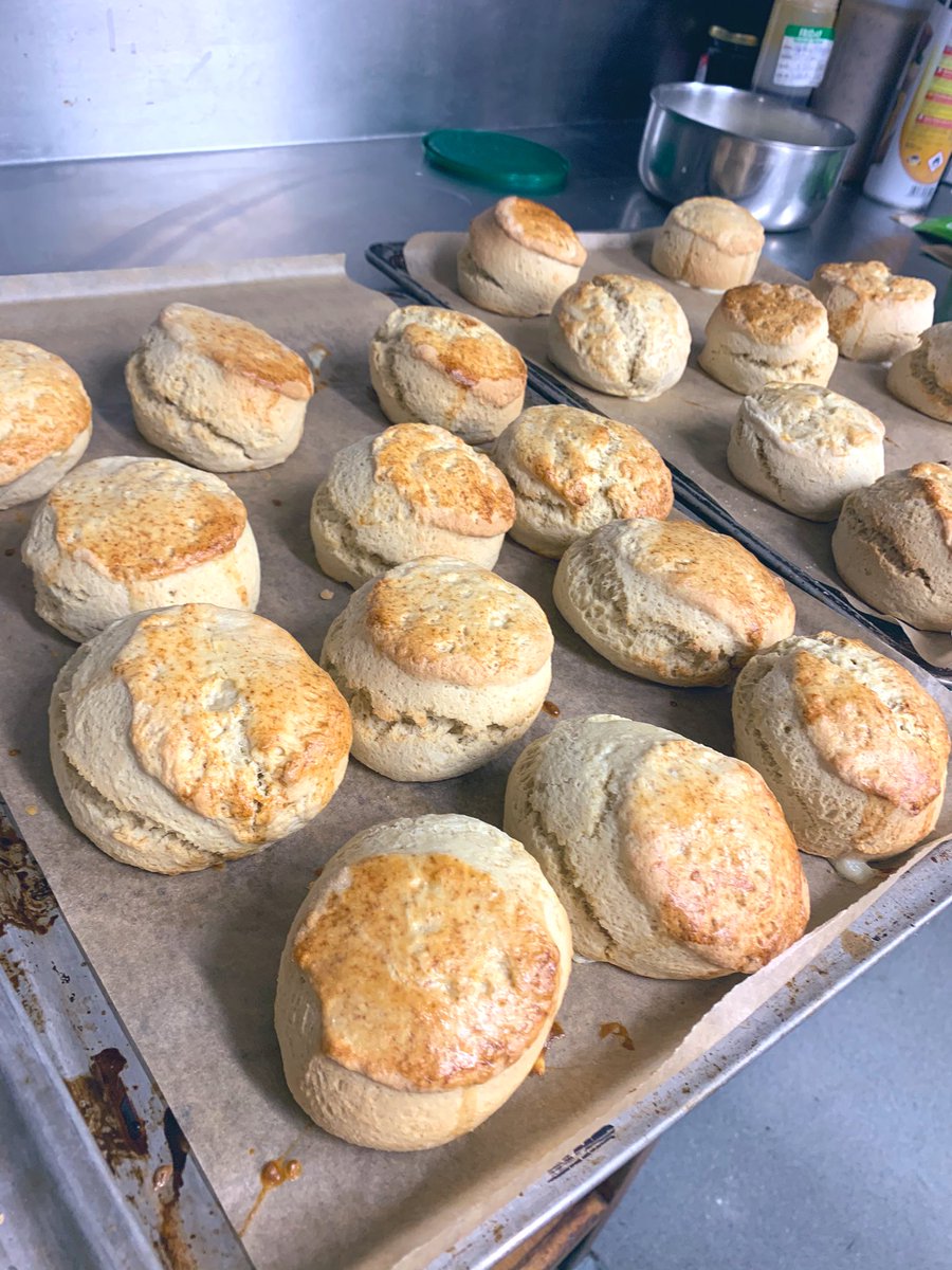 AshburtonColjan's tweet photo. Our scones coming out the oven smelling incredible. Ready for a busy day. #ashburton #dartmoor #creamfirst #creamtea #scones @AroundAshburton https://t.co/UqJboATnHQ