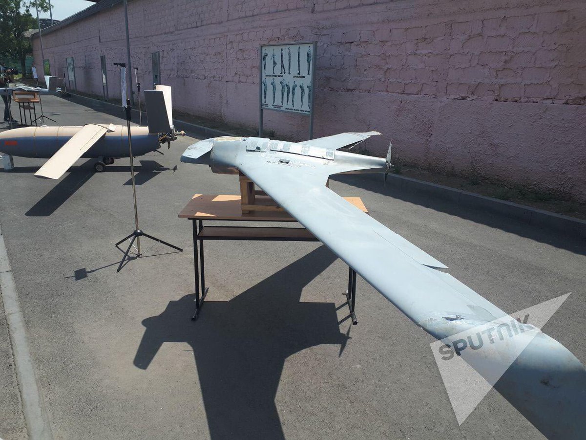 The Armenian MoD showed off some of the Azerbaijani UAVs and loitering munitions that crashed or were downed during the conflict including the Israeli-made ThunderB, Orbiter 3, and Skystriker. 85/ https://t.me/SputnikArmenia/6092