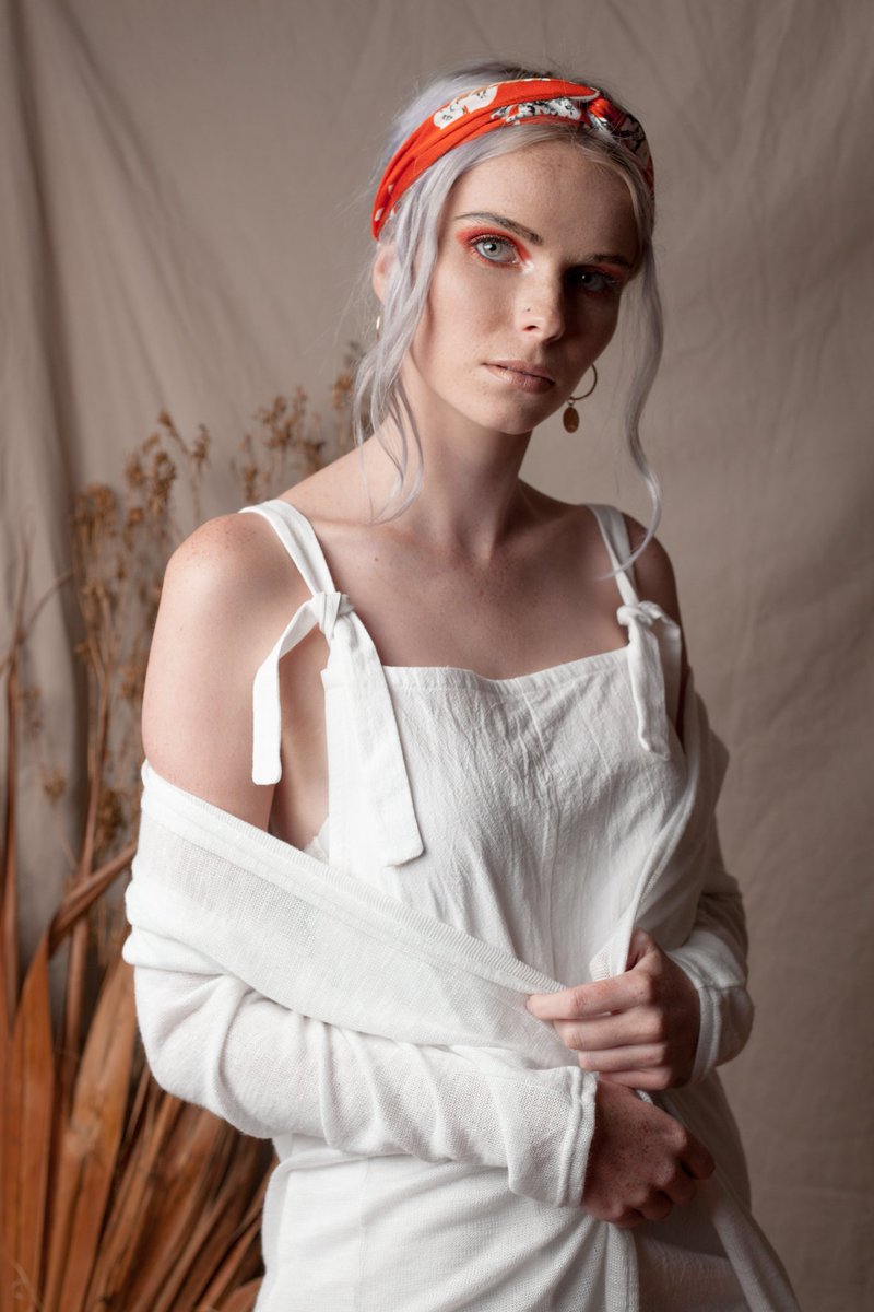 SteeleModels's tweet image. Fashion editorial for @blossmagazine 
Stylist: Chrismarie Bester @chrismarie_bester 
Assistant stylist: Jean-Amé van Tonder @jeanamevantonder 
Photographer: Anriette van Wyk @kiefkreativ 
MUA: Mercia du Plessis @mdup_make_up_artistry 
Model: Emily Atkinson @emily_atkinson9