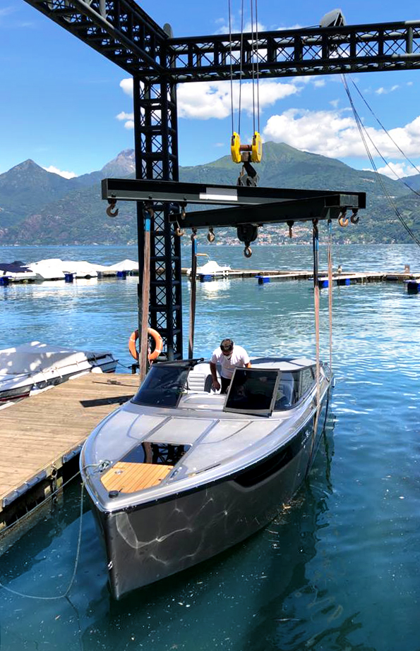 Cranchi_Yachts's tweet photo. We say goodbye to a beautiful E26 Classic while it is sailing away on Lake Como.
Discover the true essence of the Dolce Vita, sporty 8 meter day cruiser, with a unique and sophisticated style 👉🏻 https://t.co/FsAlxFPyDl
#cranchi #cranchiyachts #E26Classic https://t.co/1eiKOUjpJf