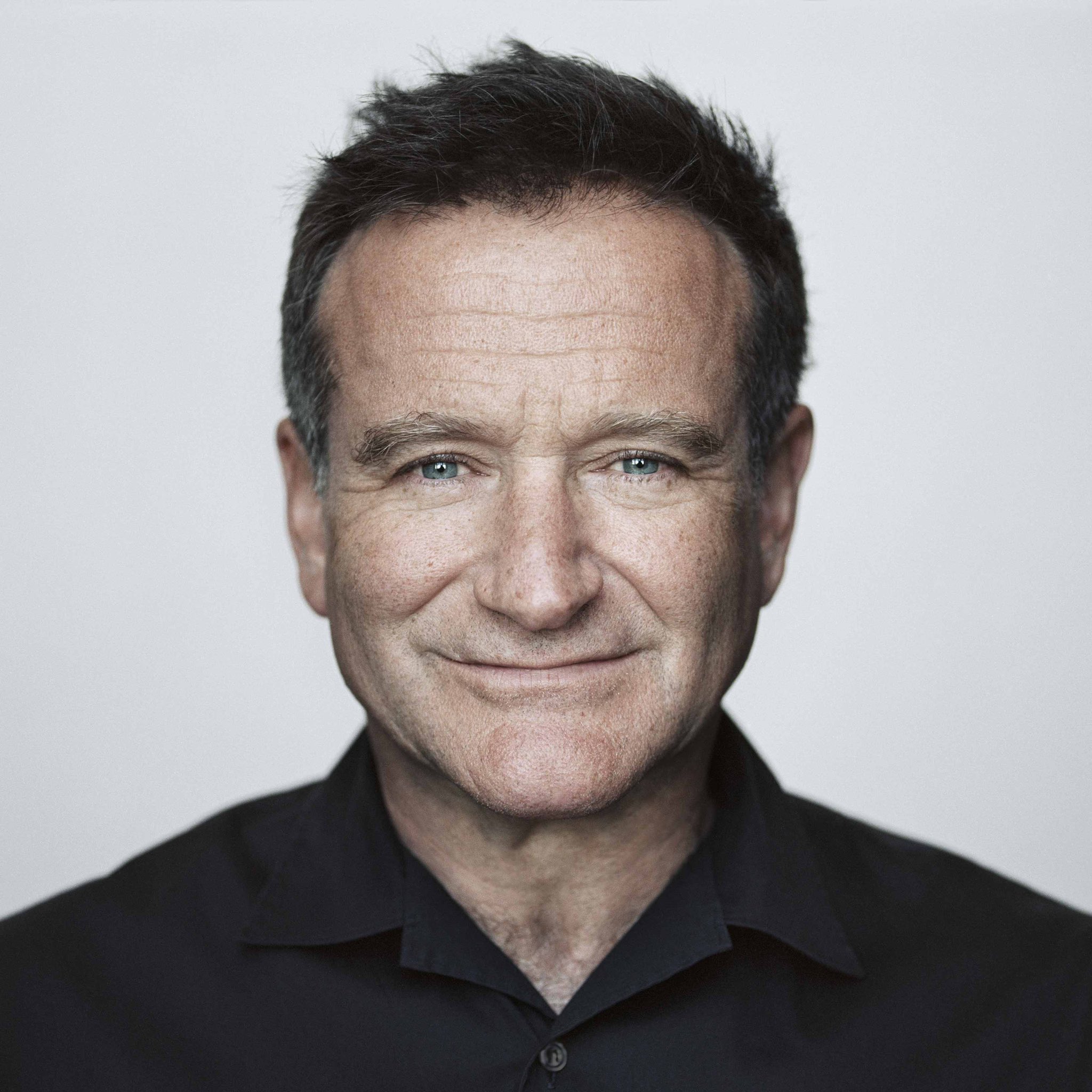 Happy birthday to the legend and one of the greatest comedians, Robin Williams, who would have turn 69 today  