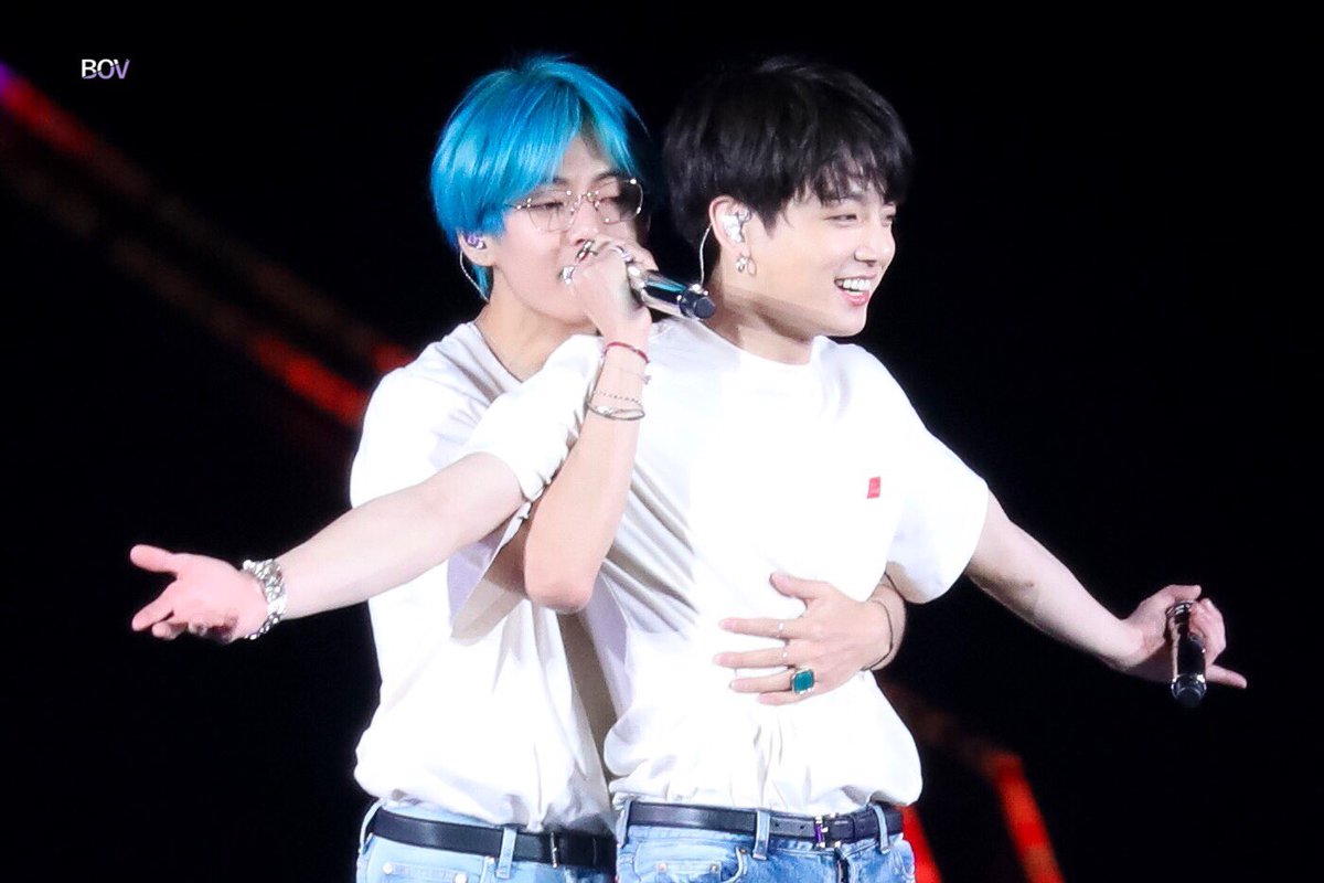 Strwberry_R9597's tweet photo. [HD] 190112 LYS in Nagoya
Waiting for you, Anpanman 💙🎤🎶

#TAEHYUNG #BTSV #JUNGKOOK
#JK #V #태형 #정국 #뷔 #taekook #kookv #VKOOK #방탄소년단
#MTVHottest BTS @BTS_twt https://t.co/EkO750TB9I