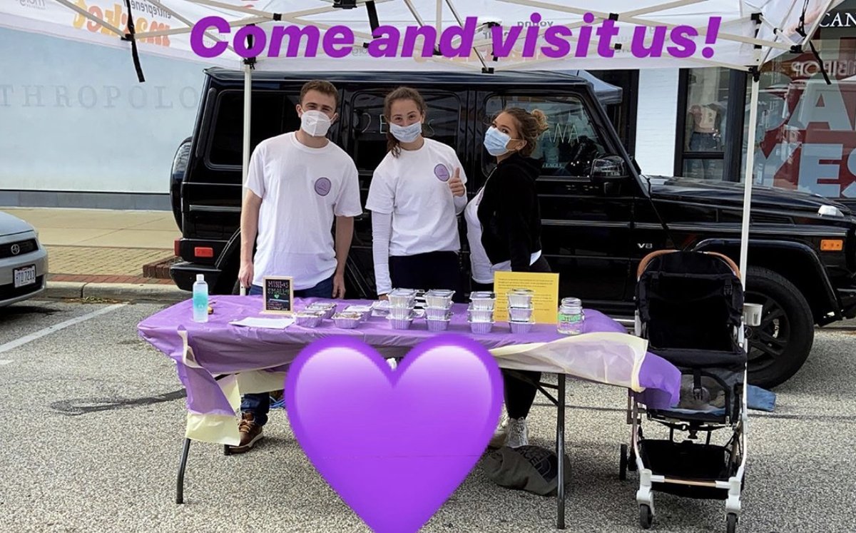 youngeinstitute's tweet photo. We have had such an amazing summer so far at the Young Entrepreneur Market tents! Thank you to our wonderful partners, @NUFarmersMarket, @HFMNow, and #Willoughby Farmers Market for providing space for our young entrepreneurs! #studententrepreneurs #NEOeship #youngentrepreneurs https://t.co/nBAbosx3ye
