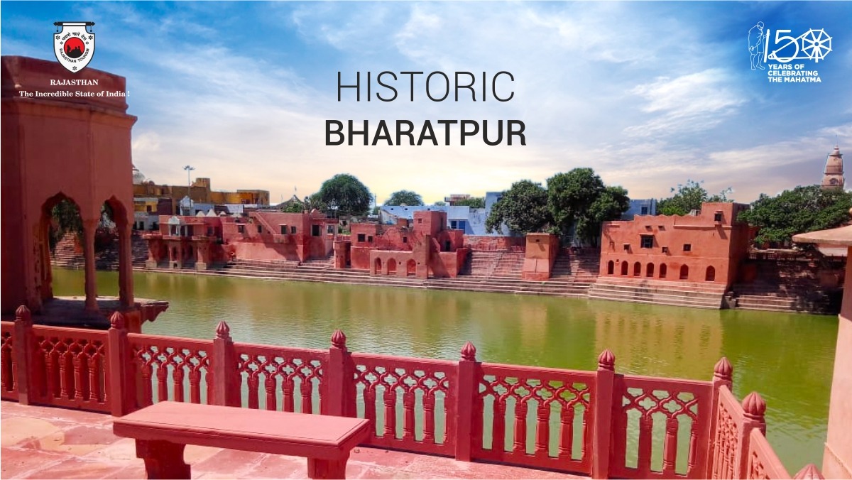 my_rajasthan's tweet photo. The historical place in Bharatpur, Vimal Kund (Kaman) is frequented by a large number of tourists. It is a popular pilgrimage site, which is highlighted by the Chaurasi Khamba and temples.

#Explore #Rajasthan https://t.co/s1Nnp2pVZt
