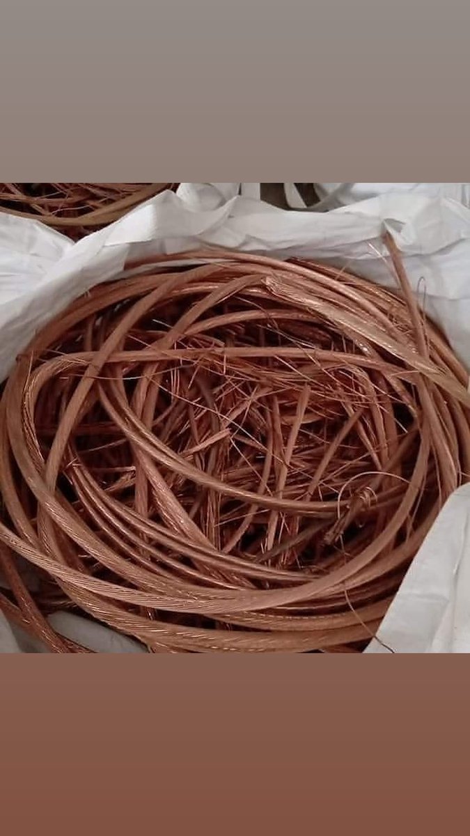 BrainAllen17's tweet photo. We supply 99.99% cathode copper and azurite malachite for more information contact as on this email address:brain7allen@outlook.com  what's ap +27659257360, fo the best price and negotiable. https://t.co/lRNe5r4qFI